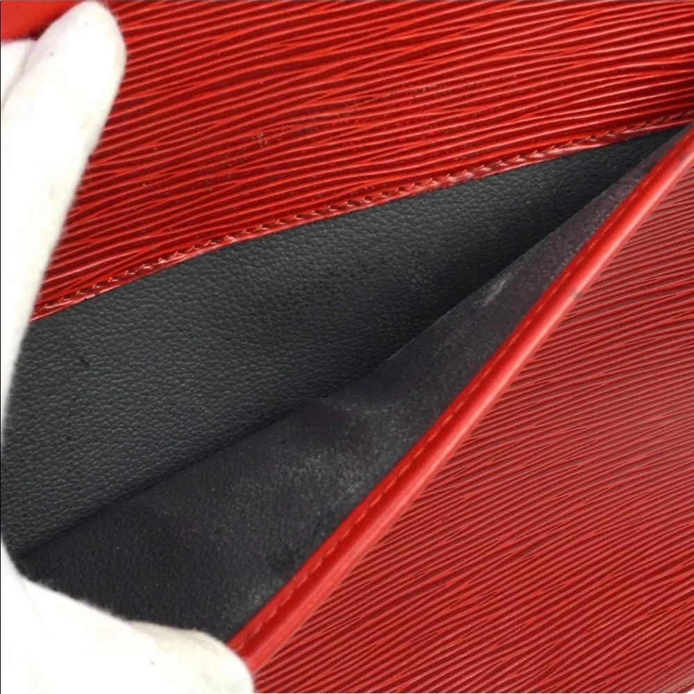 Authentic Louis Vuitton red Rivera EPI Satchel - Picture 3 of 4